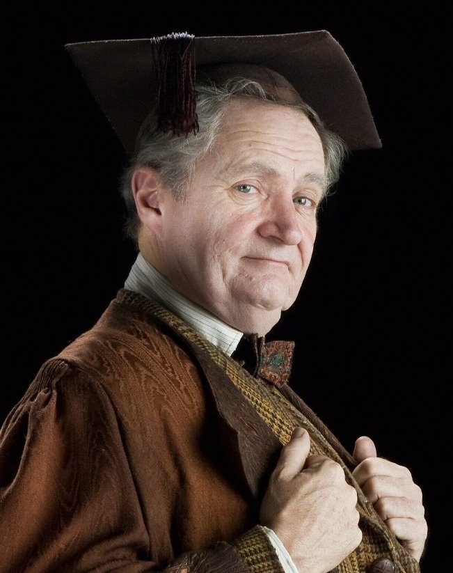 Who Portrayed Horace Slughorn In The Harry Potter Movies?